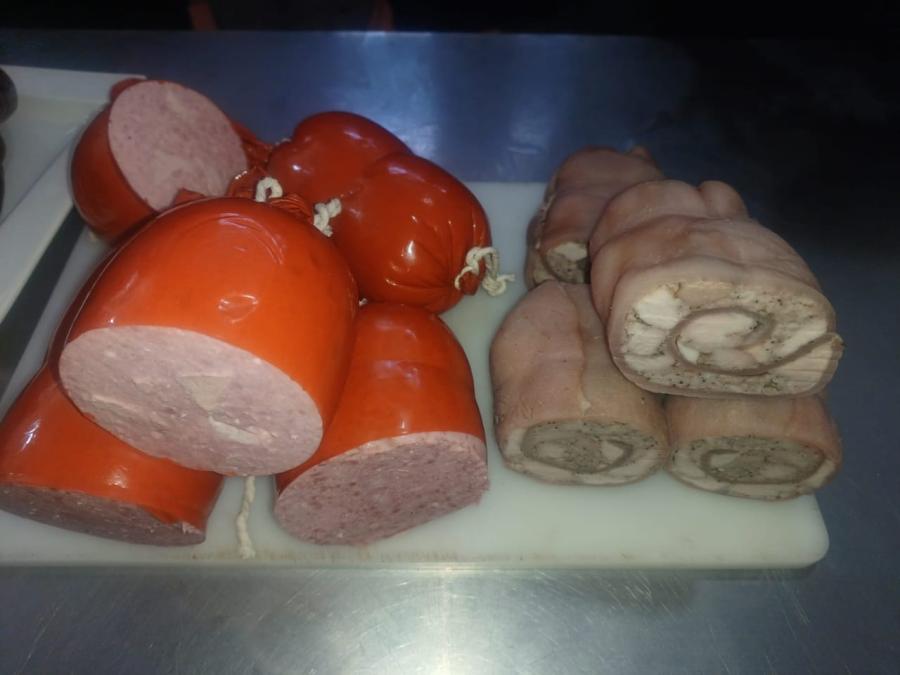 Cat&aacute;logo CEPROART: Taller de Carnes Frías, Mortadelas y Enrollados